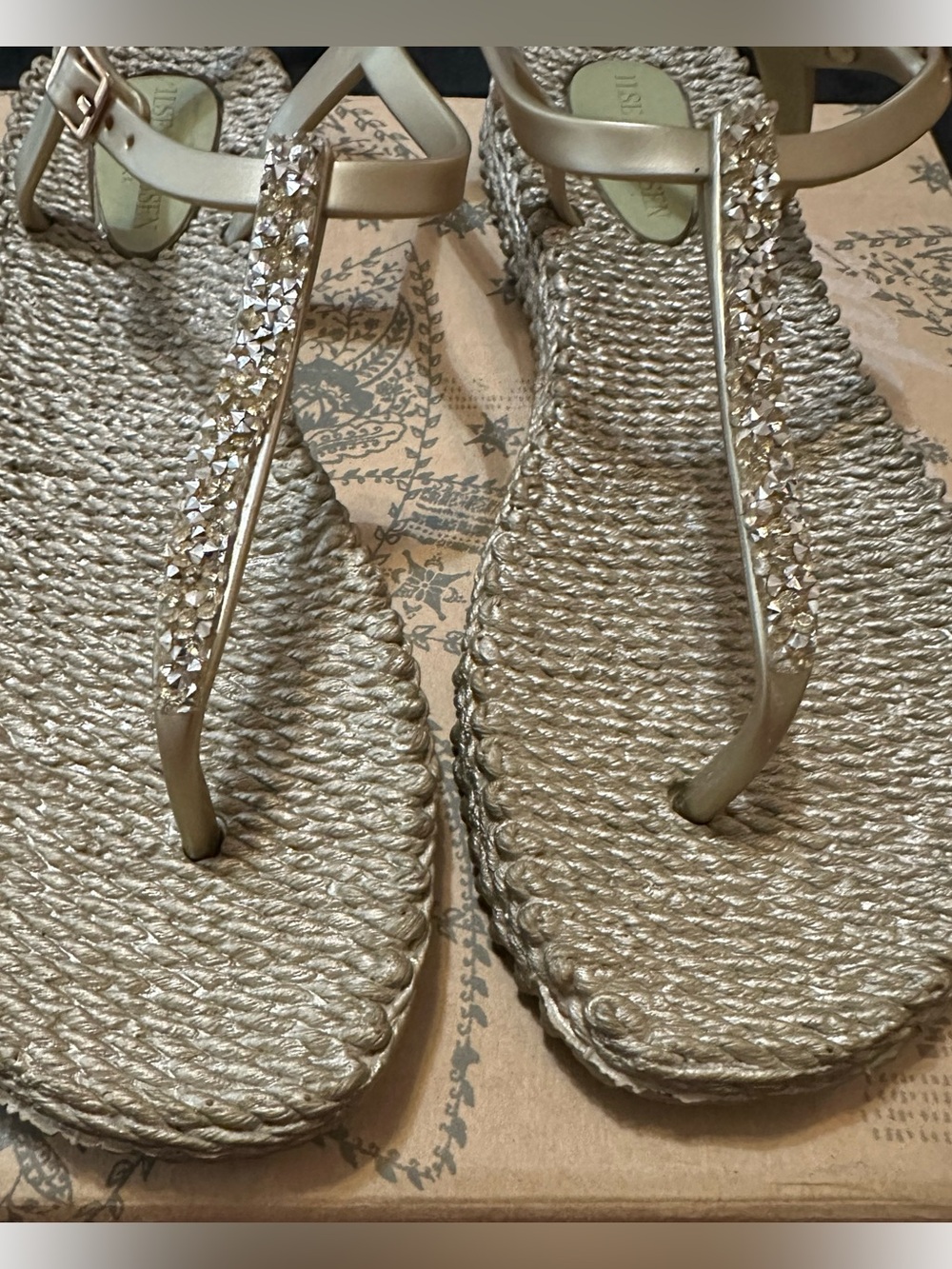 Ilse Jacobsen Metallic Champagne T-Strap Jeweled Sandals US-10  EUR-40  UK -7